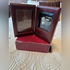 Wooden Musical Photo Frame